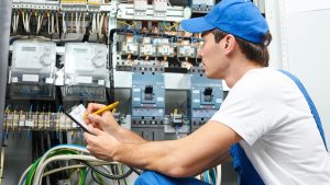Average Hourly Rate for Self-Employed Electricians in the UK